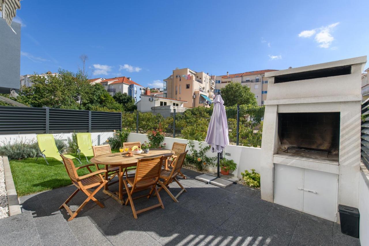 Apartment Nikolina Подстрана Экстерьер фото