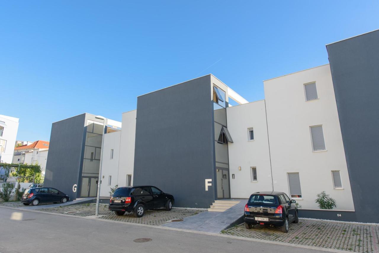 Apartment Nikolina Подстрана Экстерьер фото